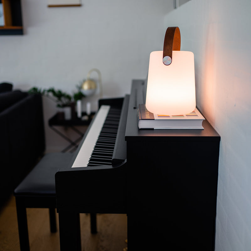 Genopladelig Fab LED lampe - Inkl. fjernbetjening - FEW Design