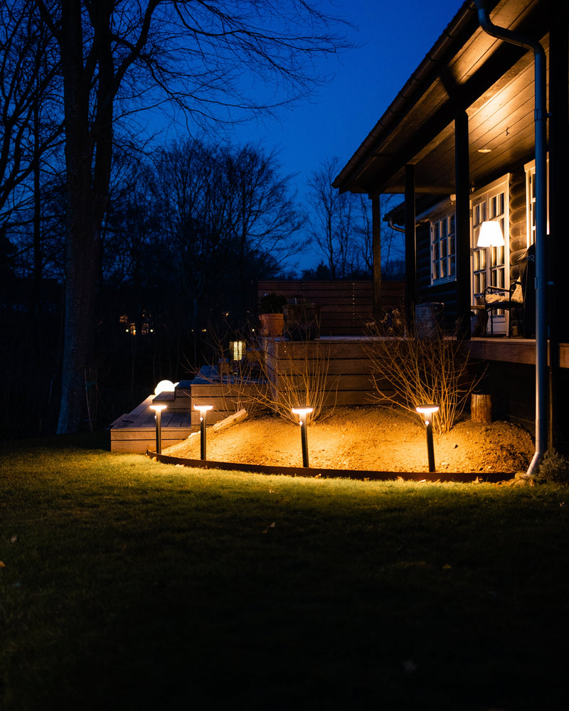 Ella metalen solar lamp - met sensor en speer